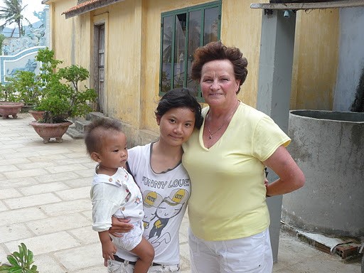 Glenys and her new sponsored daughter, NGUYEN THI NHAT VY