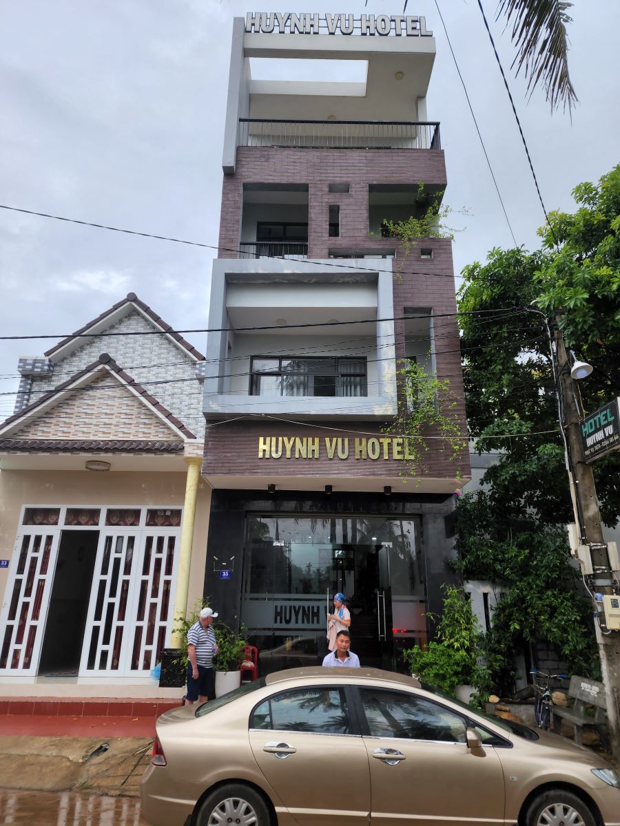 Hotel near Suongs Village