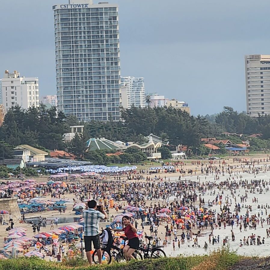 Vung Tau Beach 6.30 am